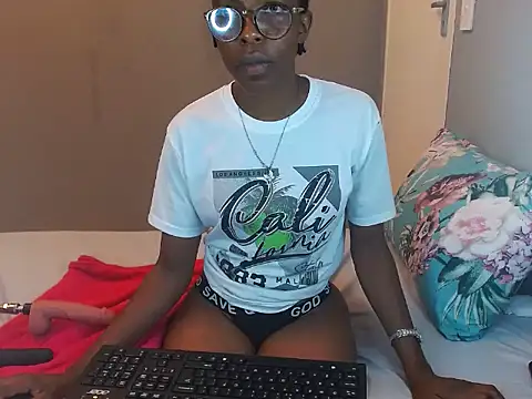 Snapshot of ChocoSlenderXXX chatting on 02/26/26, 06:18 ChocoSlenderXXX online show from 02/26/26, 06:18