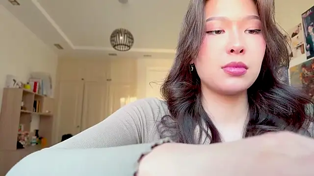 HannaOreo online show from 04/03/26, 08:34