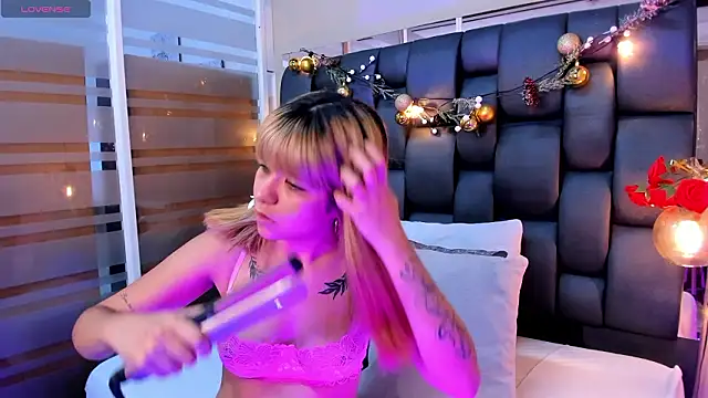 Fiorella sweet online show from 03/06/26, 07:21