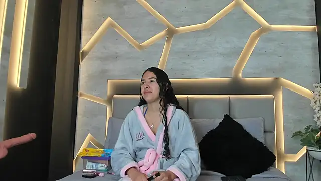 SilkNyx online show from 02/20/26, 01:33