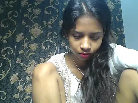 Rani1993 online show from 03/26/26, 04:34