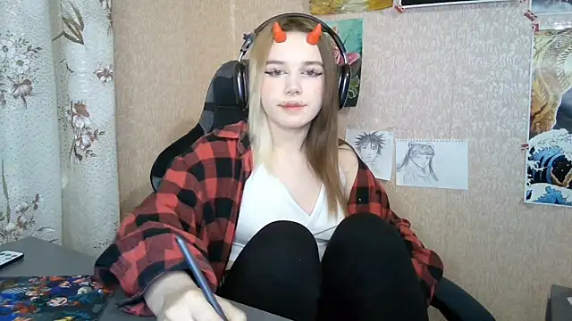 MilaTyan online show from 04/18/26, 07:07