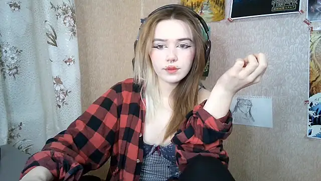 Snapshot of MilaTyan chatting on 04/21/26, 05:17 MilaTyan online show from 04/21/26, 05:17
