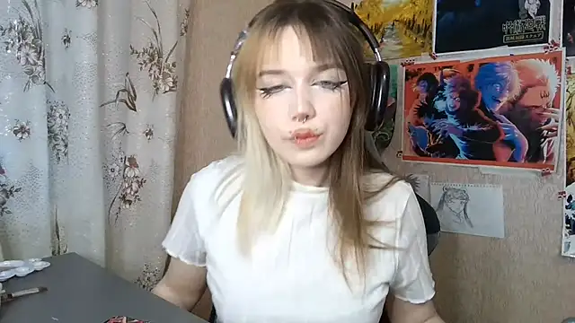 Snapshot of MilaTyan chatting on 05/28/26, 03:20 MilaTyan online show from 05/28/26, 03:20