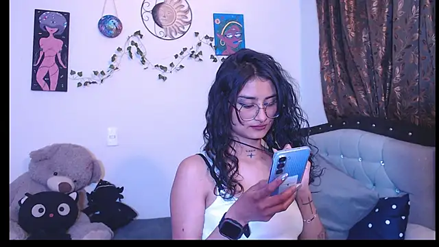 Lili  Clan online show from 06/24/26, 02:43