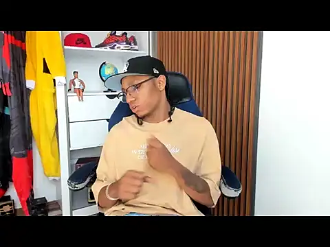 Snapshot of yandi_hot chatting on 02/26/26, 02:27 yandi hot online show from 02/26/26, 02:27