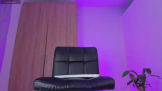 Cameron sophia01 online show from 06/26/26, 04:50