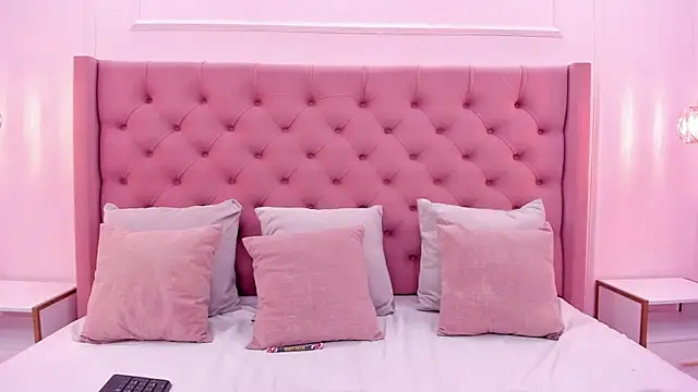 Snapshot of _gaby_blake_ chatting on 02/26/26, 02:16 gaby blake online show from 02/26/26, 02:16