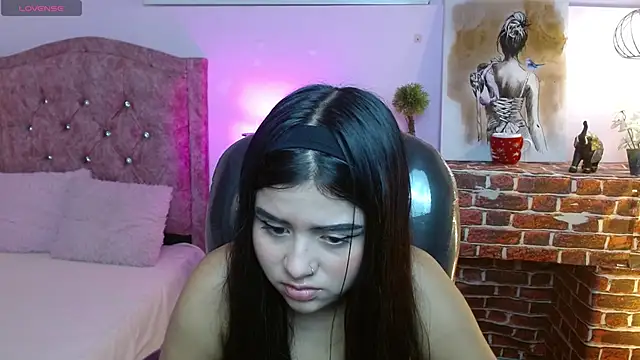 Snapshot of mila_quin chatting on 04/21/26, 07:39 mila quin online show from 04/21/26, 07:39