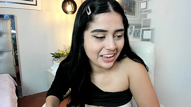 Snapshot of mila_quin chatting on 05/30/26, 07:55 mila quin online show from 05/30/26, 07:55