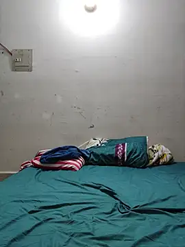 luna29 online show from 05/13/26, 04:43