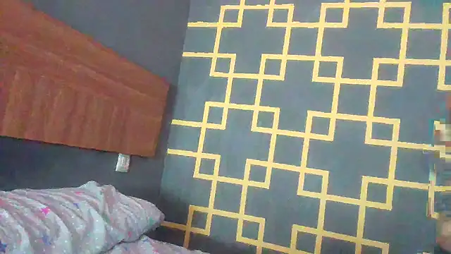 Snapshot of ProductiveCleat258 chatting on 02/20/26, 10:05 ProductiveCleat258 online show from 02/20/26, 10:05