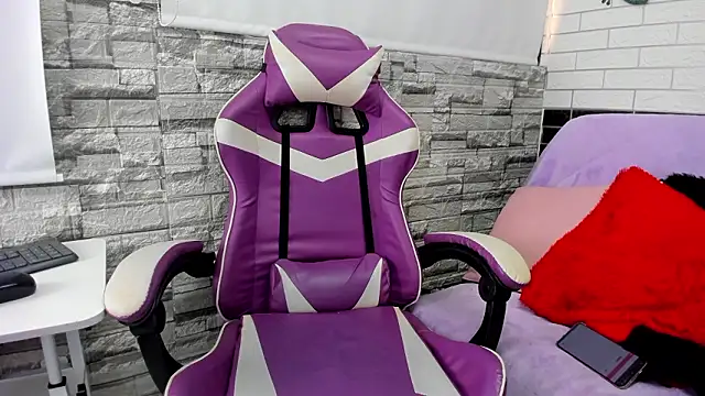 Sienna Lux01 online show from 02/28/26, 11:44