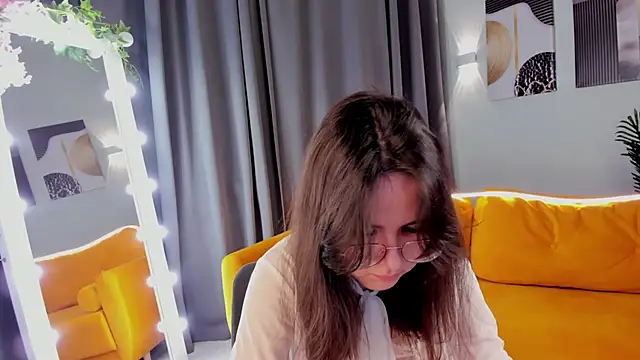 leylamirage online show from 04/08/26, 01:00