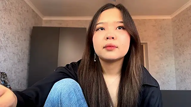 Snapshot of RegenaLandauer chatting on 02/25/26, 06:45 RegenaLandauer online show from 02/25/26, 06:45