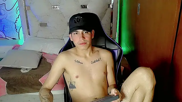 Snapshot of Bby_cash_ chatting on 02/27/26, 08:20 Bby cash online show from 02/27/26, 08:20