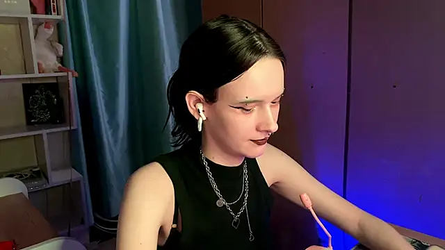 MabelDefina online show from 03/22/26, 11:02