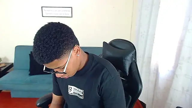 liiam3 online show from 03/19/26, 09:41