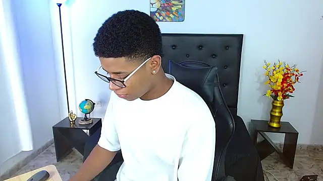 liiam3 online show from 04/06/26, 09:27