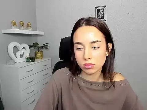 Snapshot of AdeleSolo chatting on 02/19/26, 01:29 AdeleSolo online show from 02/19/26, 01:29