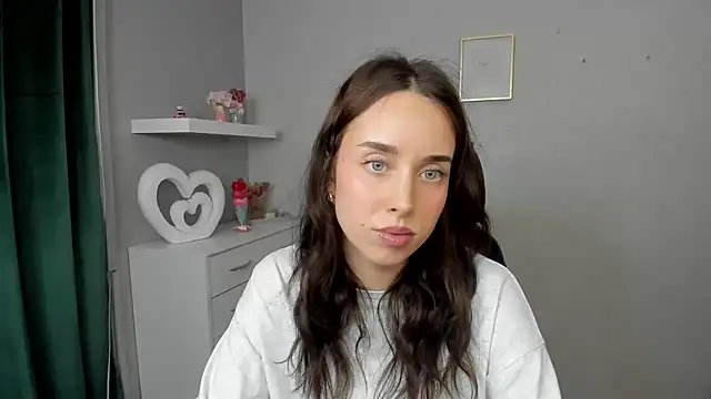 AdeleSolo online show from 05/14/26, 05:25