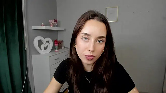 AdeleSolo online show from 05/19/26, 05:36