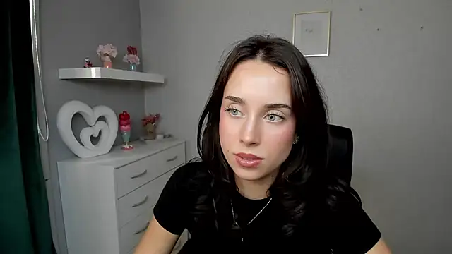 AdeleSolo online show from 06/01/26, 12:40
