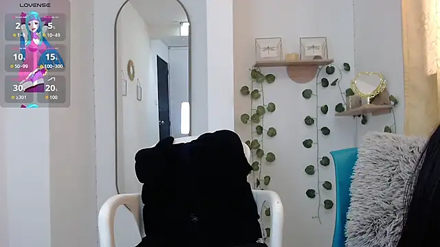 Snapshot of dark_dreams_ chatting on 07/17/26, 06:13 dark dreams online show from 07/17/26, 06:13