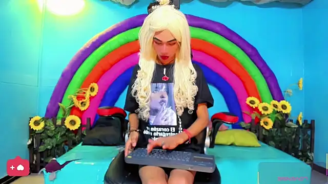 suzume Mendez online show from 04/07/26, 11:10