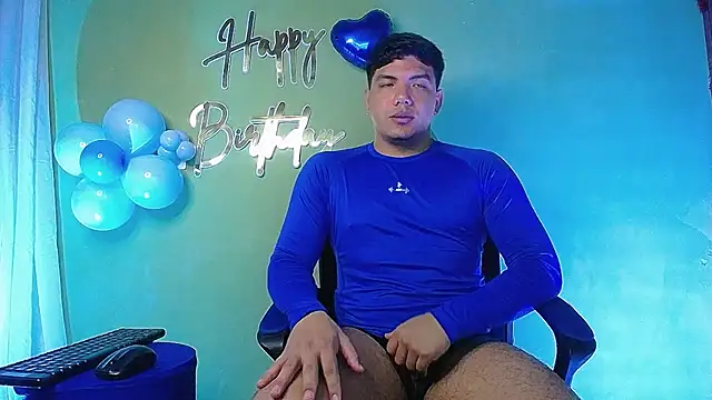 Uriel Ray  online show from 02/22/26, 11:03