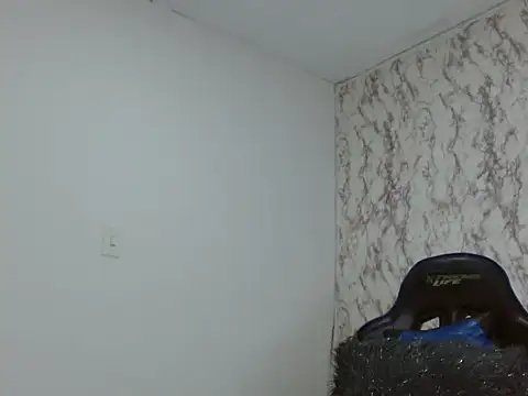 Snapshot of Ailanys_Miller chatting on 02/27/26, 12:32 Ailanys Miller online show from 02/27/26, 12:32