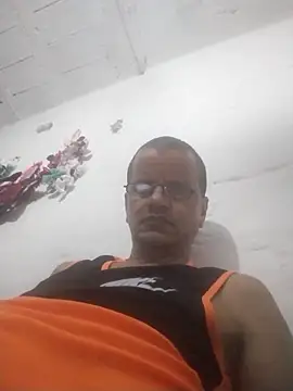 Snapshot of Roque-74 chatting on 02/20/26, 02:41 Roque-74 online show from 02/20/26, 02:41