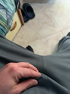 Snapshot of D4n13l47 chatting on 02/26/26, 02:16 D4n13l47 online show from 02/26/26, 02:16