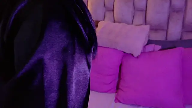 IsabellaRossi online show from 03/26/26, 11:21