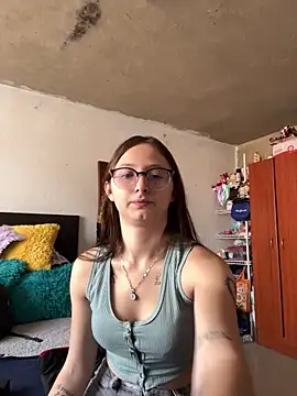 Snapshot of Aria__Rousse03 chatting on 03/04/26, 02:34 Aria Rousse03 online show from 03/04/26, 02:34