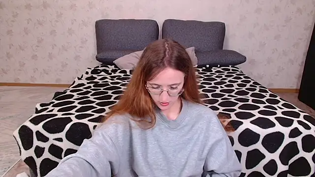 miay here  online show from 05/28/26, 04:48