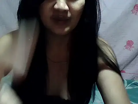 Snapshot of Sh1nbae22 chatting on 05/10/26, 01:16 Sh1nbae22 online show from 05/10/26, 01:16