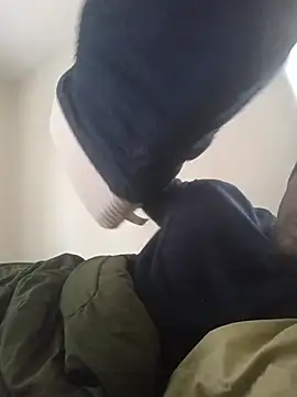 Snapshot of Gym4u2 chatting on 02/18/26, 07:10 Gym4u2 online show from 02/18/26, 07:10