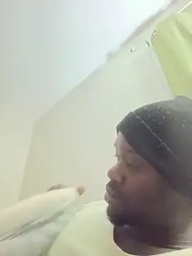 Snapshot of Gym4u2 chatting on 02/22/26, 04:57 Gym4u2 online show from 02/22/26, 04:57