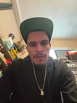 Snapshot of Thatguy_2026 chatting on 02/23/26, 07:33 Thatguy 2026 online show from 02/23/26, 07:33