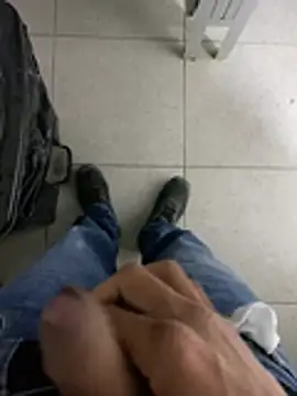 Snapshot of Elmanc chatting on 02/28/26, 02:12 Elmanc online show from 02/28/26, 02:12