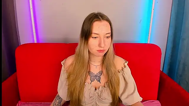 Snapshot of JollyBlondy chatting on 02/21/26, 01:28 JollyBlondy online show from 02/21/26, 01:28