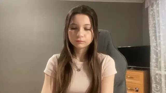 LunnaBliss online show from 02/19/26, 03:08