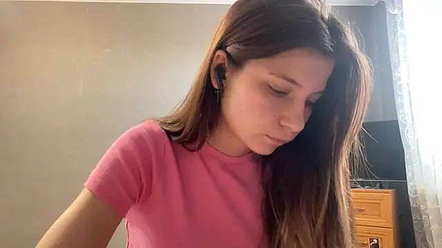 LunnaBliss online show from 04/25/26, 11:35