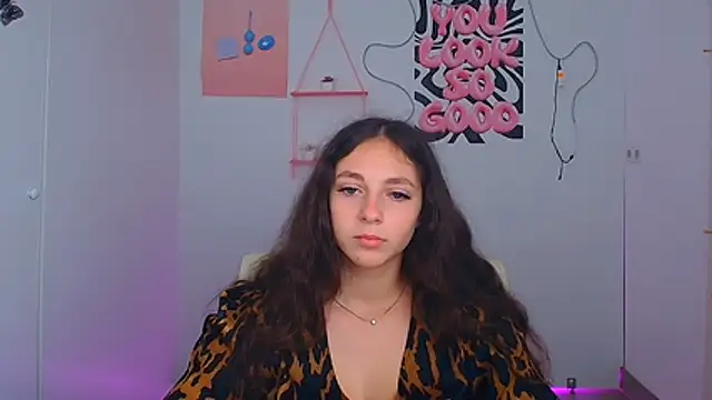 KissMeJulia online show from 07/20/26, 05:33