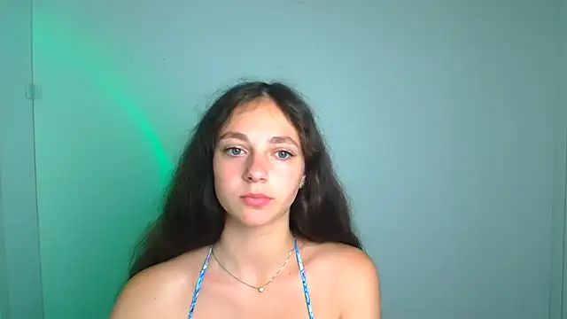 KissMeJulia online show from 08/03/26, 06:01