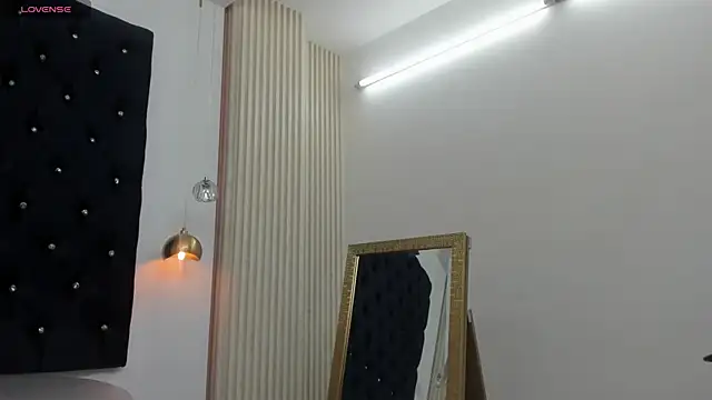 Snapshot of MaddyWright chatting on 02/25/26, 07:34 MaddyWright online show from 02/25/26, 07:34