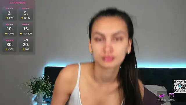 Snapshot of Adele_Lanea chatting on 06/17/26, 01:08 Adele Lanea online show from 06/17/26, 01:08