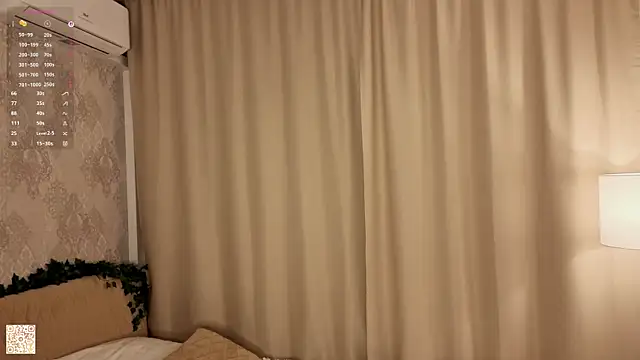 Snapshot of JoslynContrera chatting on 03/01/26, 04:14 JoslynContrera online show from 03/01/26, 04:14