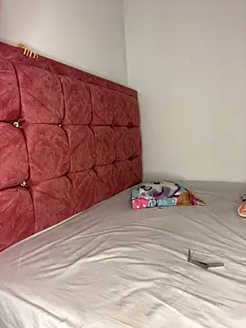 Sofia-squir online show from 03/04/26, 05:13